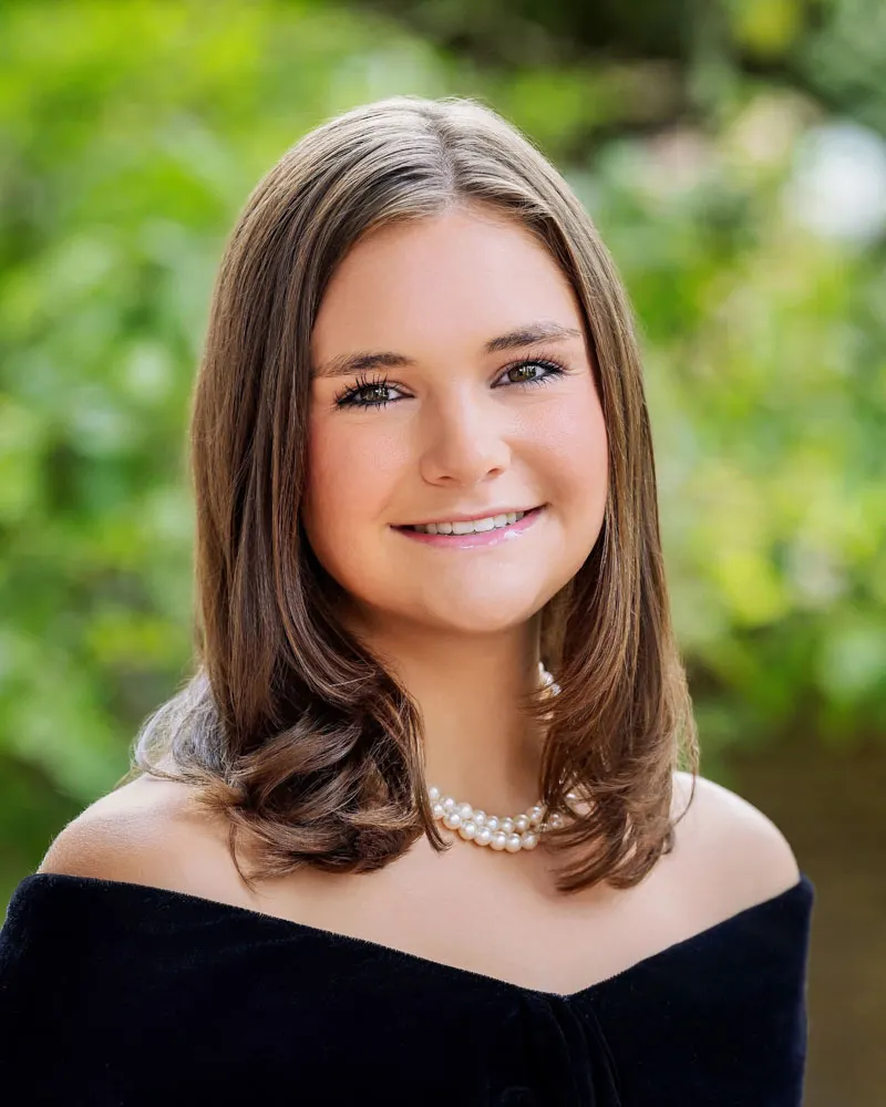 Elegant senior portrait photography session in Raleigh, NC